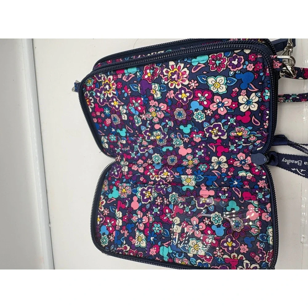 Vera Bradley Disney Mickey Minnie All In One Crossbody Bag Wallet